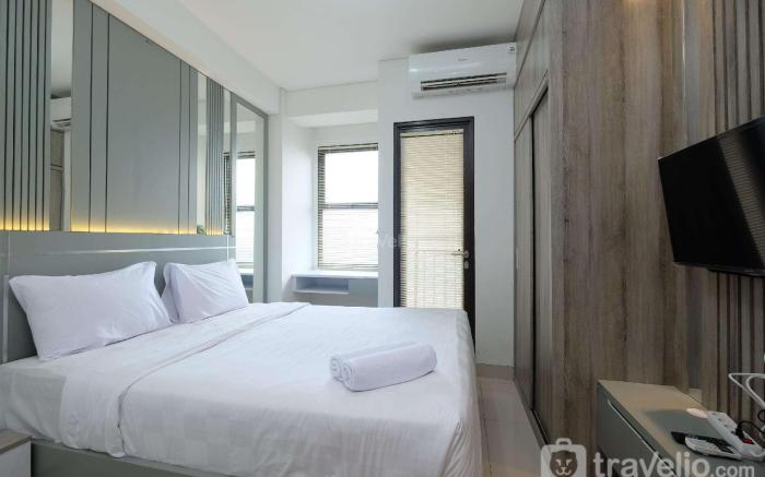Cozy Stay Studio at Transpark Cibubur By Travelio