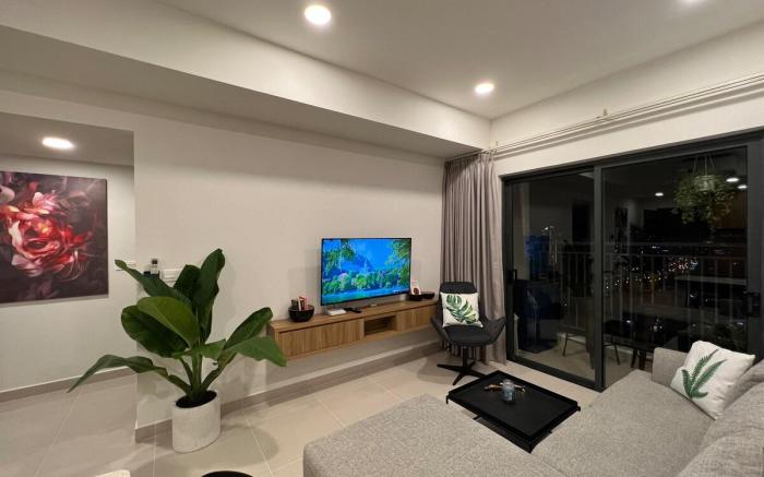 Double Queen BR - District 1  near Fun hub Buiviện