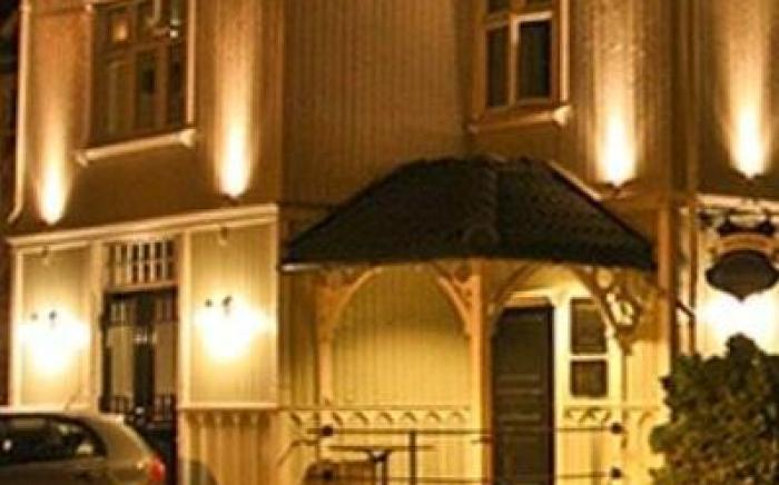 Reenskaug Hotel