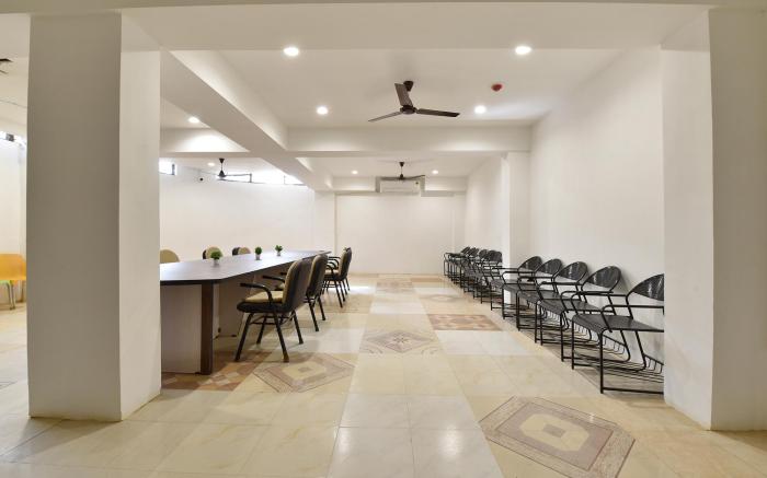 FabHotel Siddharth Corporate - Vavol, Gandhinagar