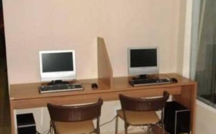 Larison Economy - by Easy Hoteis