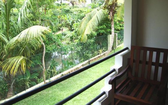 Riverside Cabanas Hotel