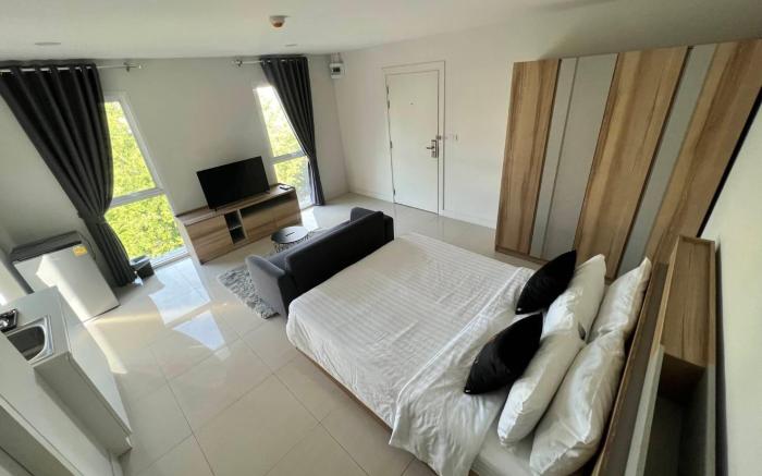 T Monument @ Victory Monument