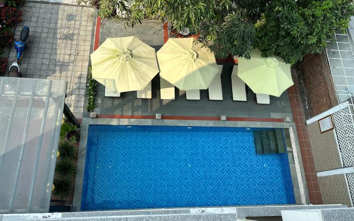 Hotel Front Beach