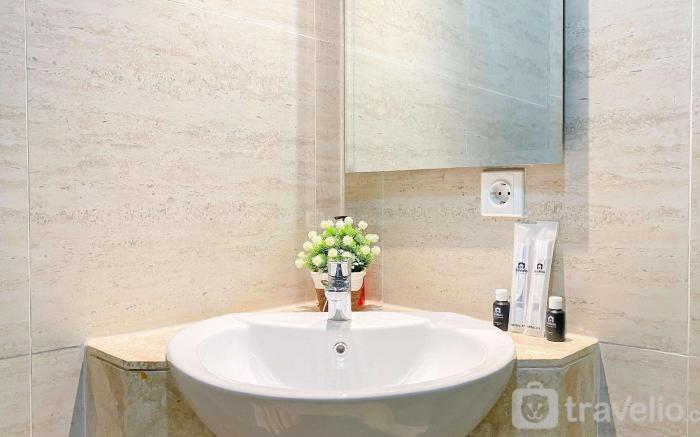 Modern Look 1BR Gold Coast Apartment By Travelio
