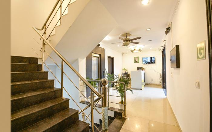 FabHotel Velvet Suites