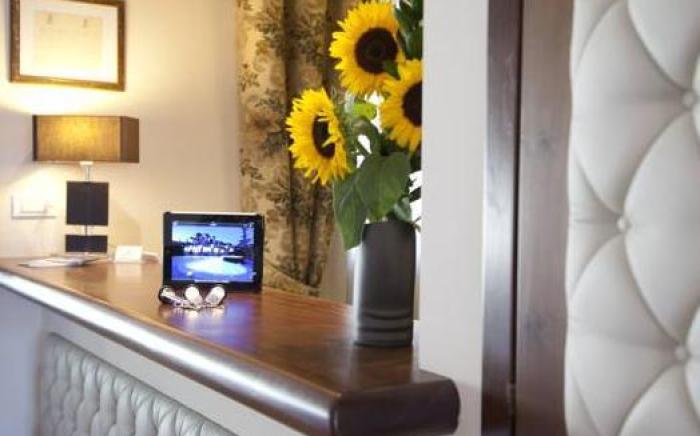 Queen Hotel