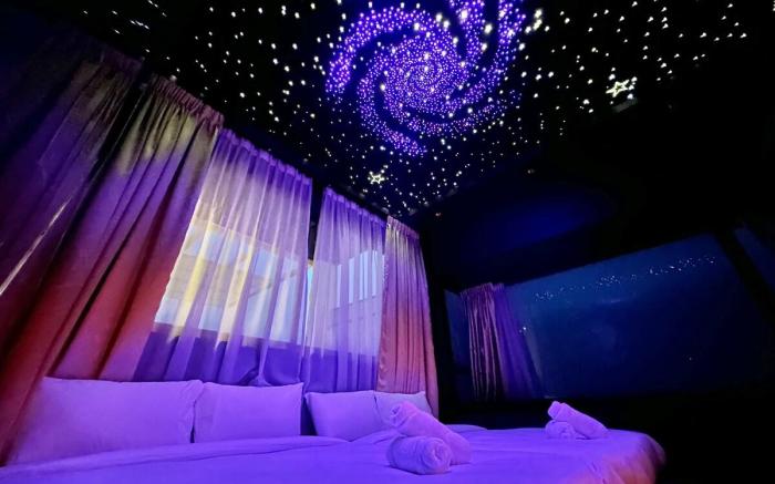 MWHolidayA2713{SkyGalaxy}PrivateJacuzzi@SeaVilla