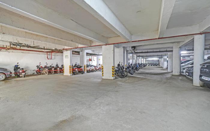 Hotel Royal Stay, Pakwan, Sg highway.