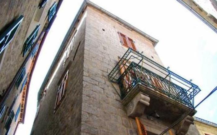 Apartments Wine House Old Town