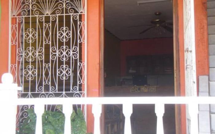 Hostal Brisas y Olas