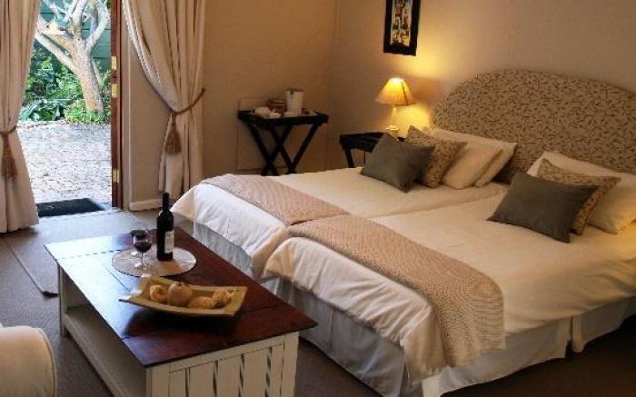 Point Lodge On the Waters Edge