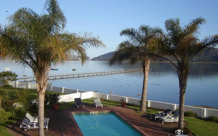 Point Lodge On the Waters Edge