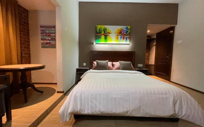 Deluxe Room 1