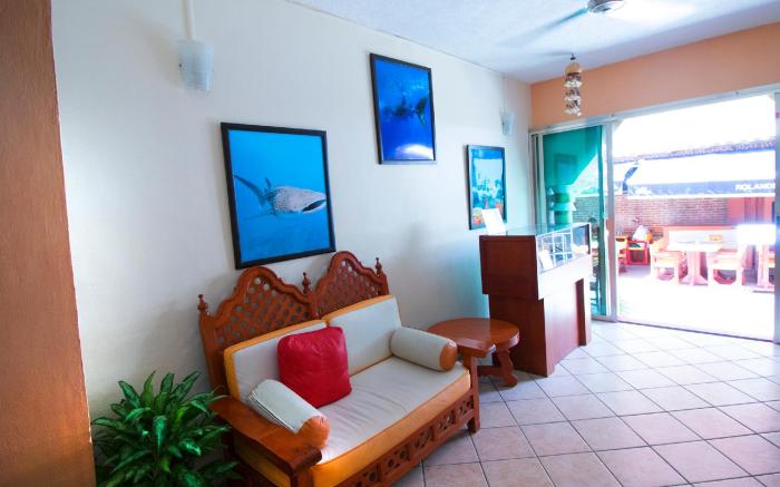 Hotel Bucaneros