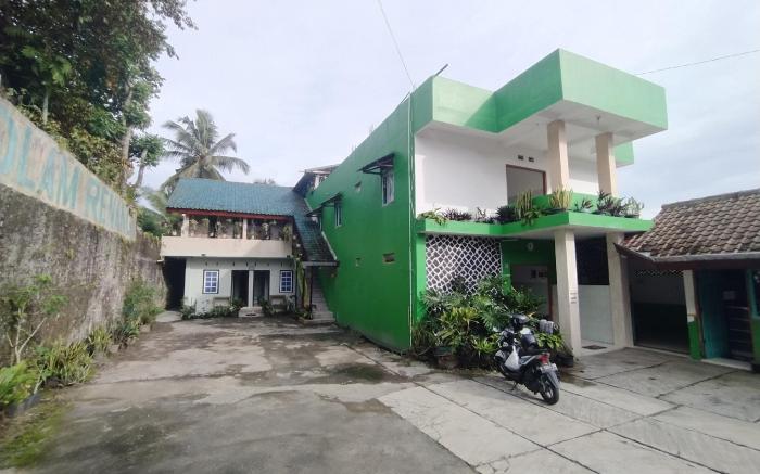 SPOT ON 92537 Tetirah Homestay