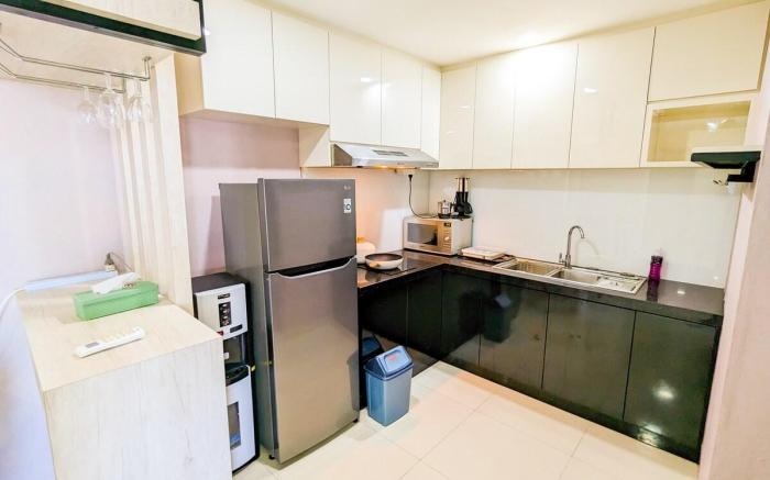 Lovina 909 Harbour Bay Residence