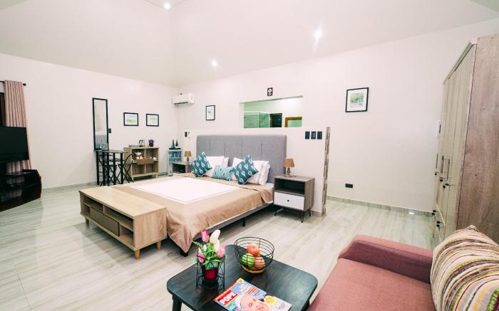 Denikas Suites