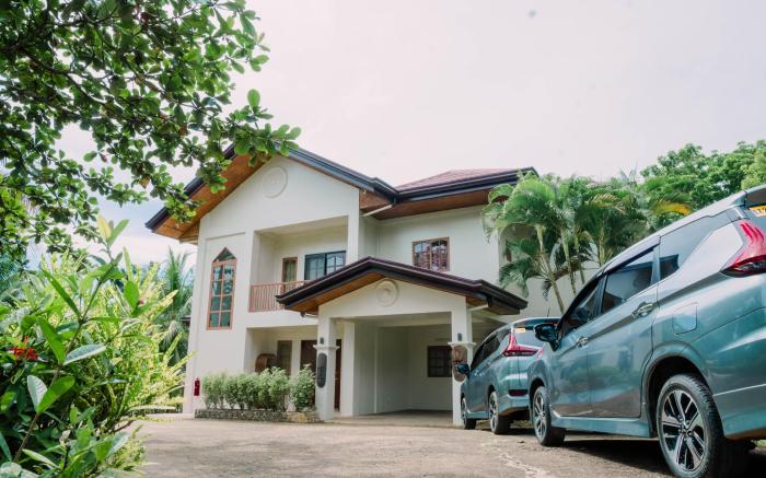 Denikas Suites