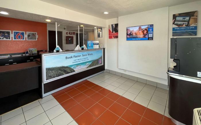 Studio 6  Galveston, TX