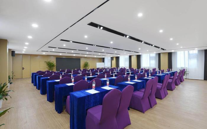 Campanile Hotel Nanchang University Dream Times