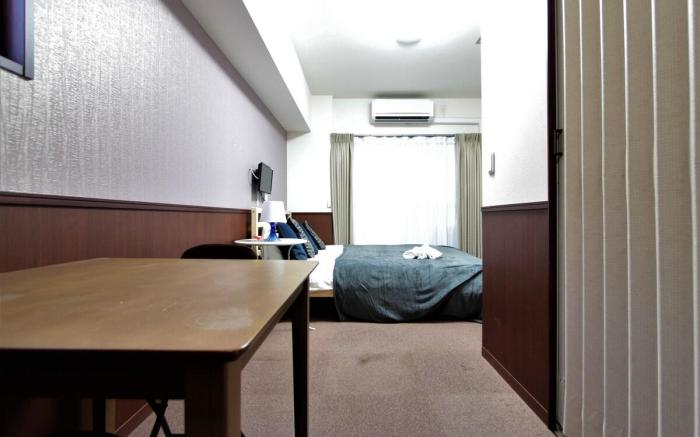 HIFUMI #1004★5m to Umeda,  Value, double Bed!