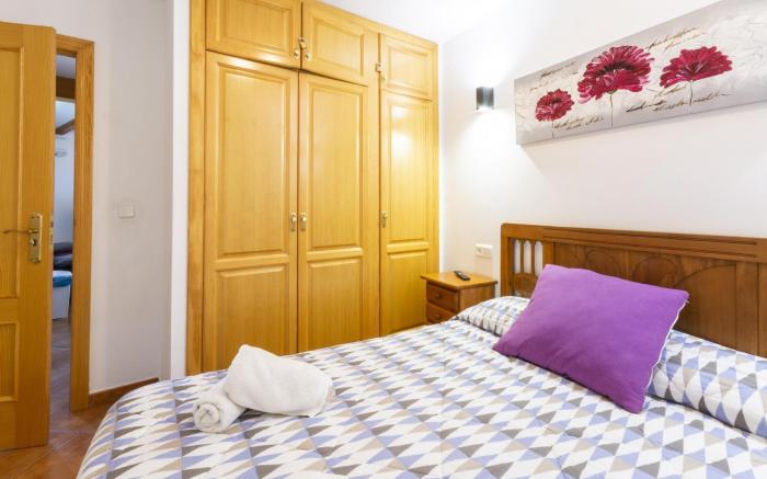 CARREBAIX IV - Rural apartment with beautiful views and free WiFi