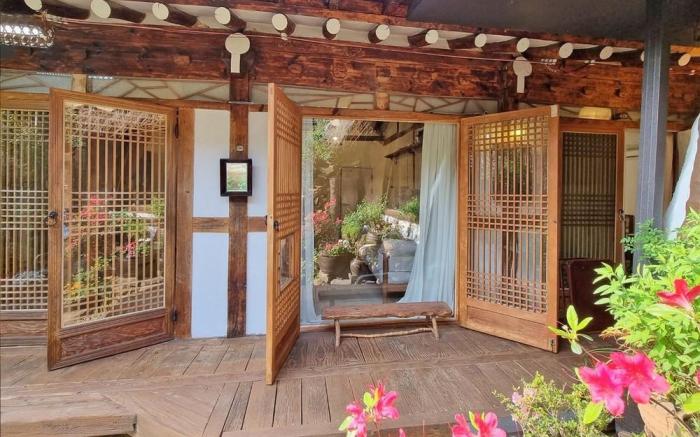 Lee Taek-gu Sarangchae Private Pension