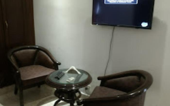 Hotel Khanna Residency 