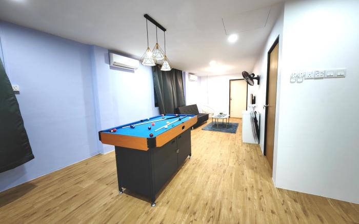 Karaoke & Snooker 3BR 14~18pax 4min WALK to Jonker