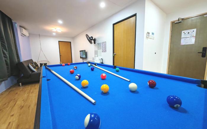 Karaoke & Snooker 3BR 14~18pax 4min WALK to Jonker