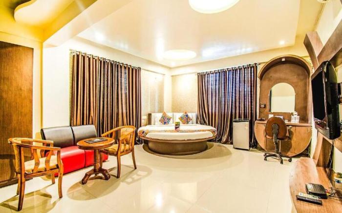 FabHotel Prime Sanket Inn - Nr. Golden Care Hospital