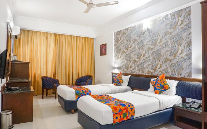 FabHotel Prime Golden Emerald - Nr. St Mary's Church ( C.N.I )