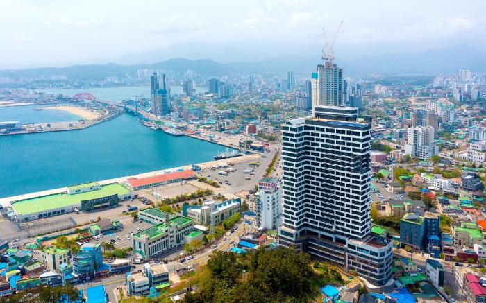 Sokcho I Park Suite Hotel and Residence