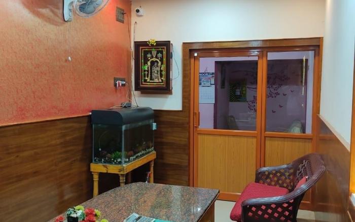 Hotel O 812390 Shri Vinayaka Inn Rooms