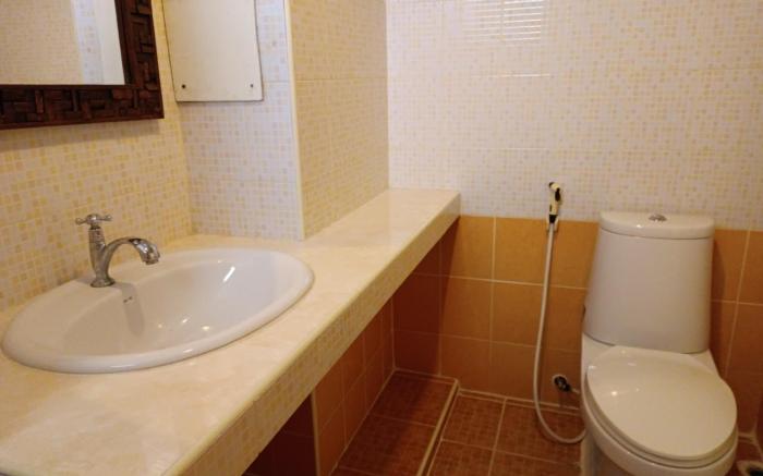 Grandview Condominia