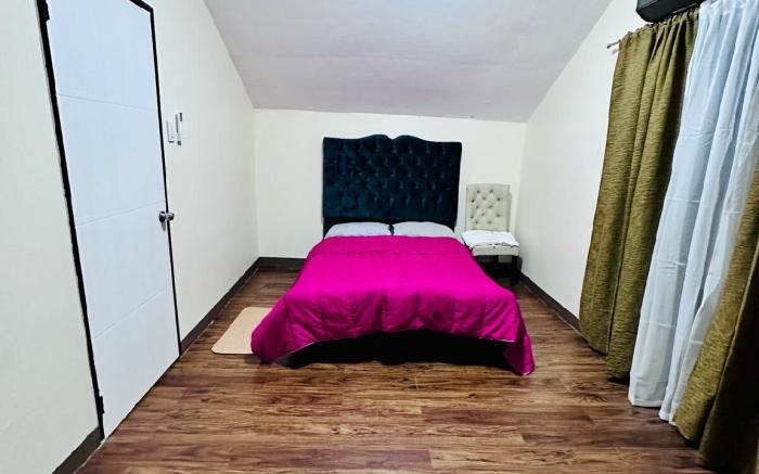 New renovated 3 Bedroom House near Malls & Airport