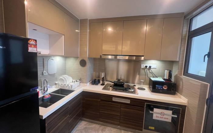 City Living 3BR Unit at R&F Princess Cove by ANJU