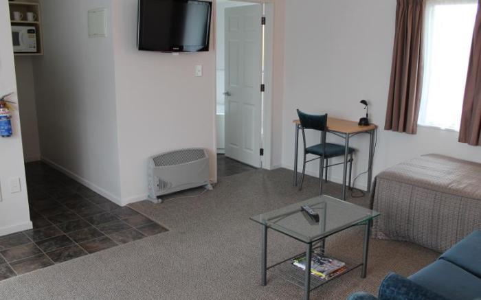 Riverview Motel