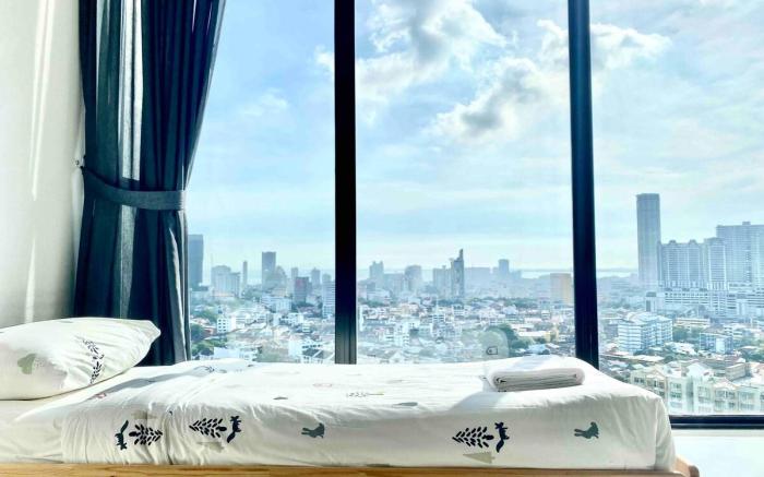 Beacon - Skypool Executive 2BR2Bath Suite #6pax 