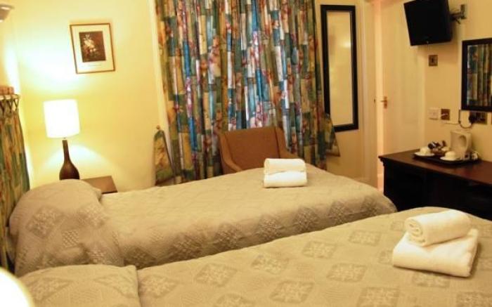 Buccleuch Arms Hotel