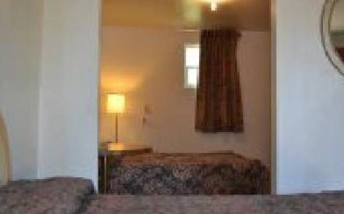 Del Rancho Motel