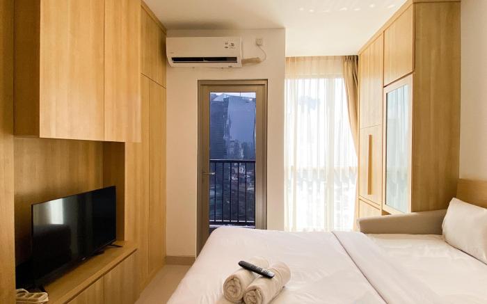 Modern Design Studio Ciputra World 2 By Travelio