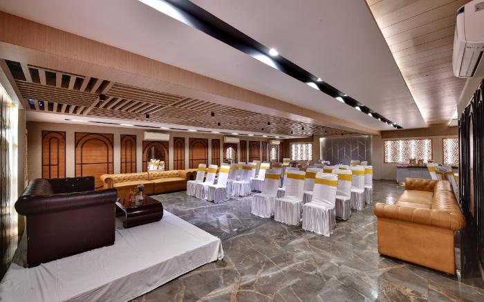 RnB Select Walk-Inn Lucknow