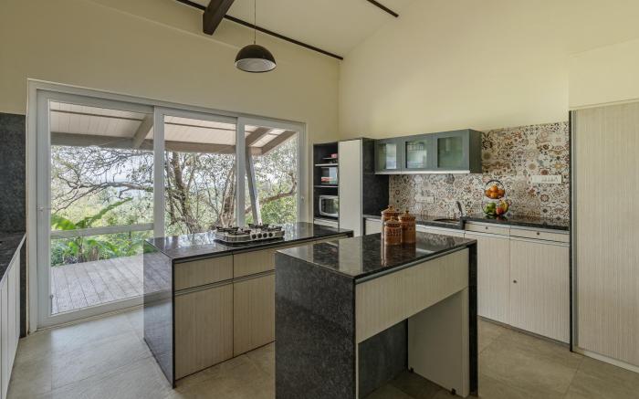 LohonoStays Villa Vinayalam