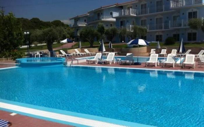Filoxenia Apartments and Studios