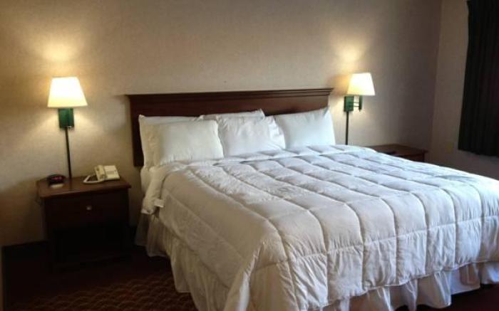Cherokee Grand Hotel