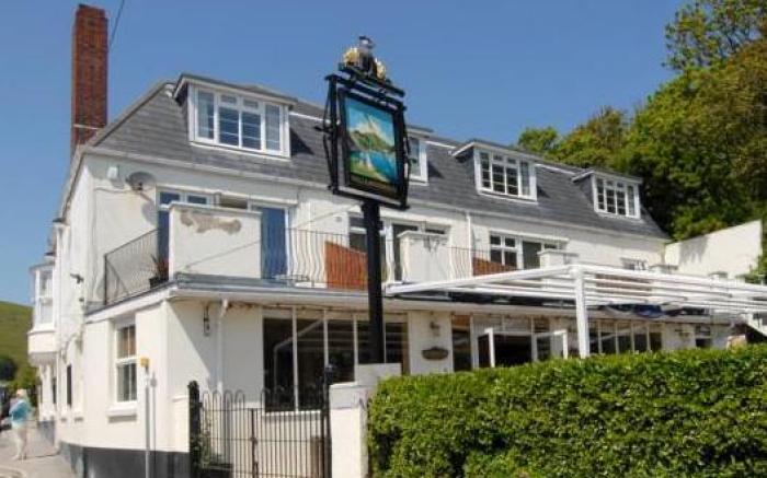 Lulworth Cove Inn