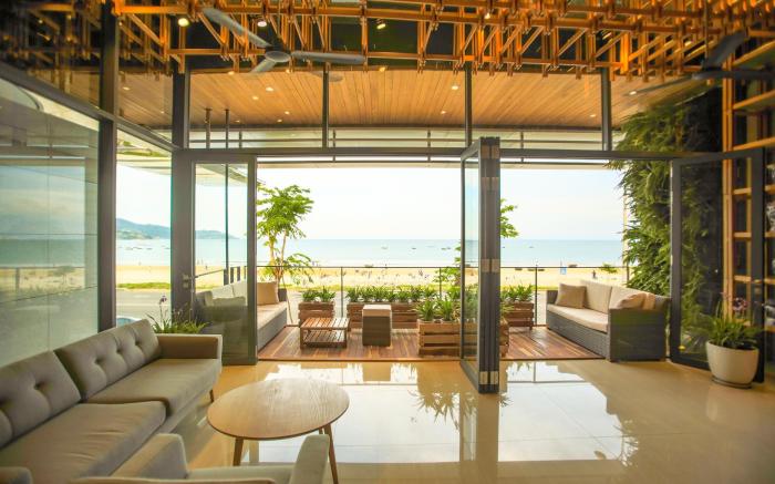 Da Nang Bay Beachfront Hotel