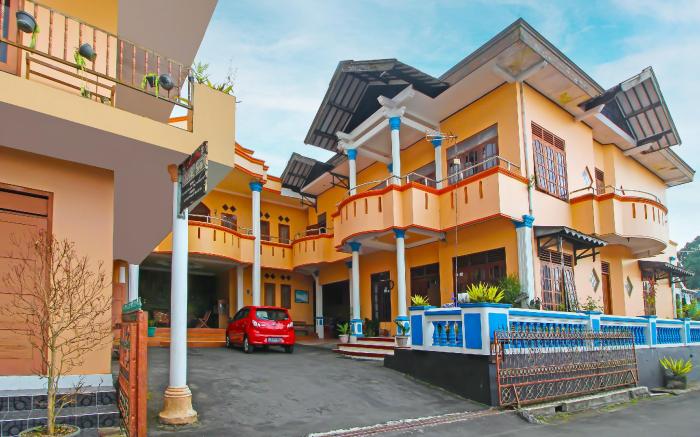 OYO 92631 Hotel Dan Aula Wahyu Sari B
